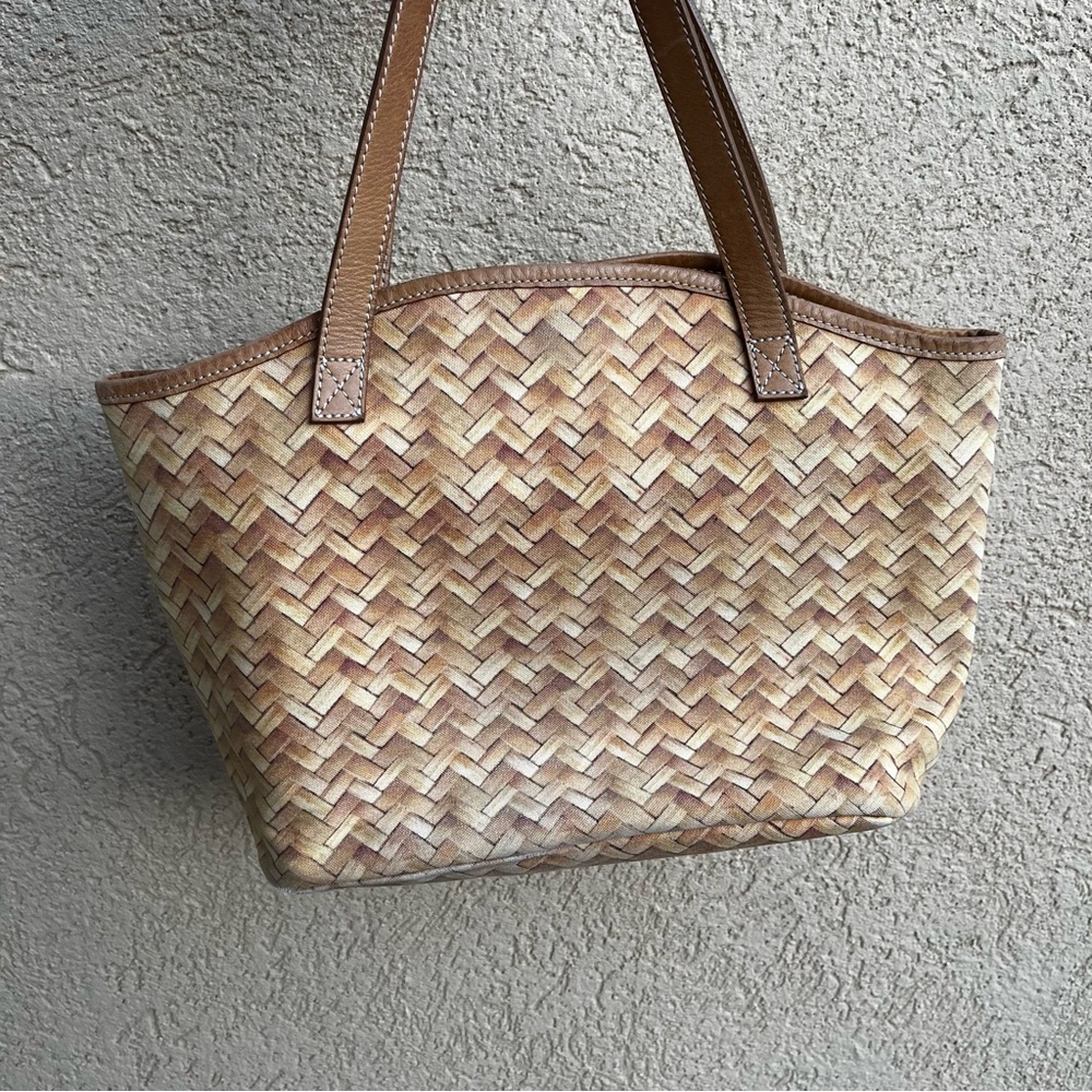 Vivienne Westwood 90’s Psuedo Print “Bunny” Woven Ratten Pattern Tote Bag - Picture 4 of 10